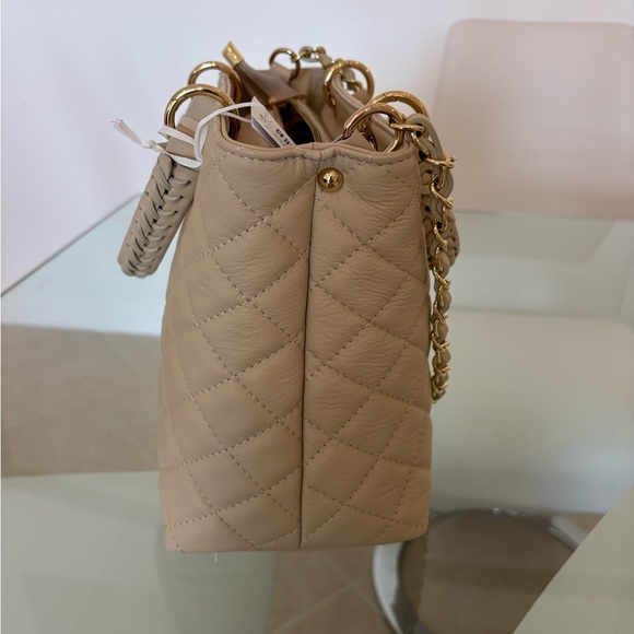 Tan Quilted Leather Shoulder Bag with Gold Chain - Picture 5 of 6